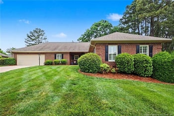 1004 Wentworth Ct, Sanford, NC 27330