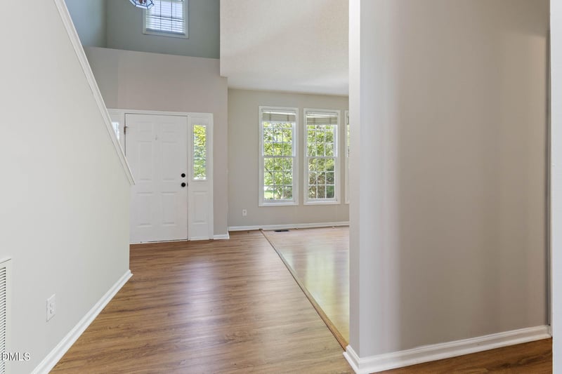1004 White Meadows Dr, Fuquay Varina, NC 27526