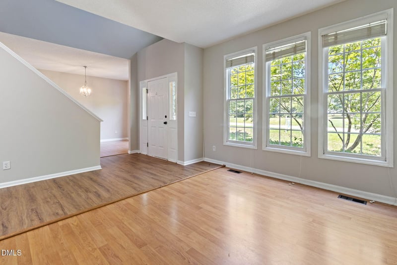 1004 White Meadows Dr, Fuquay Varina, NC 27526