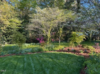1004 Willowbrook Dr, Burlington, NC 27215