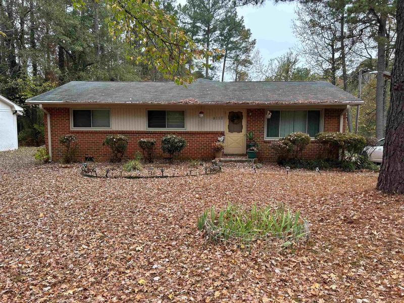 1004 Willowdale Dr, Durham, NC 27707