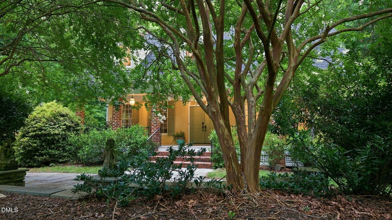 1004 Woodlot Ridge Rd, Chapel Hill, NC 27516