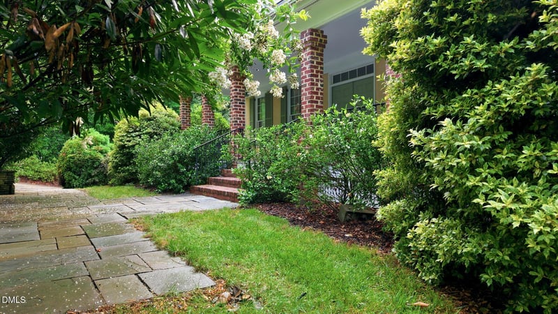 1004 Woodlot Ridge Rd, Chapel Hill, NC 27516