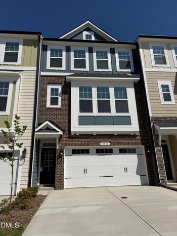 10040 Secluded Garden Dr #195, Apex, NC 27523