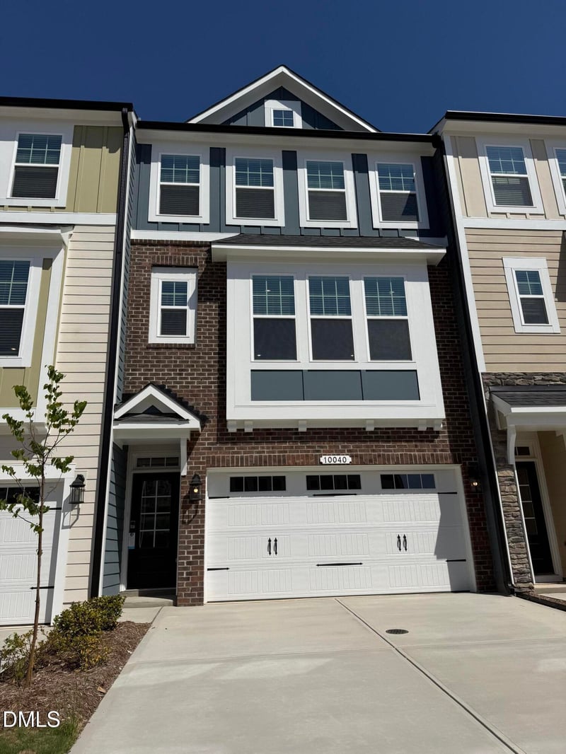 10040 Secluded Garden Dr #195, Apex, NC 27523