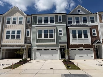 10043 Secluded Gdn Dr, Apex, NC 27523