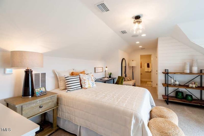 1005 Bridgeforth Ln, Chapel Hill, NC 27517