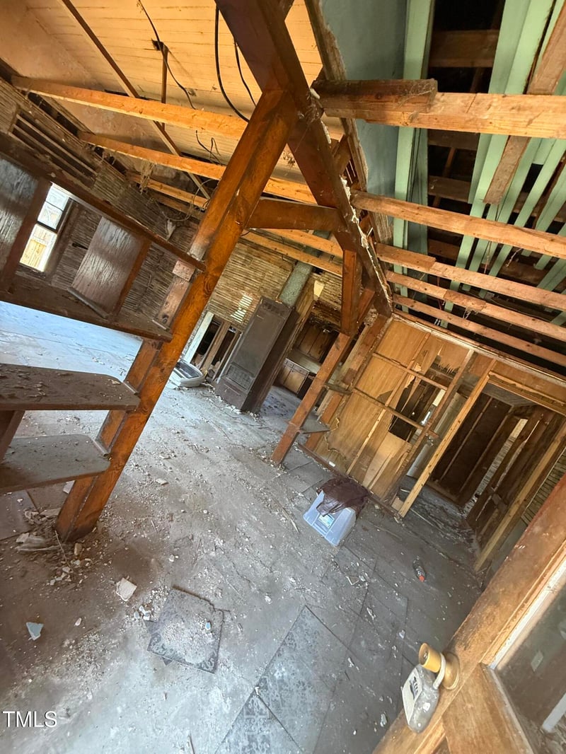 1005 Chatham St, Sanford, NC 27330