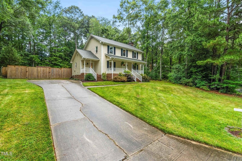 1005 Cherokee Ct, Apex, NC 27502
