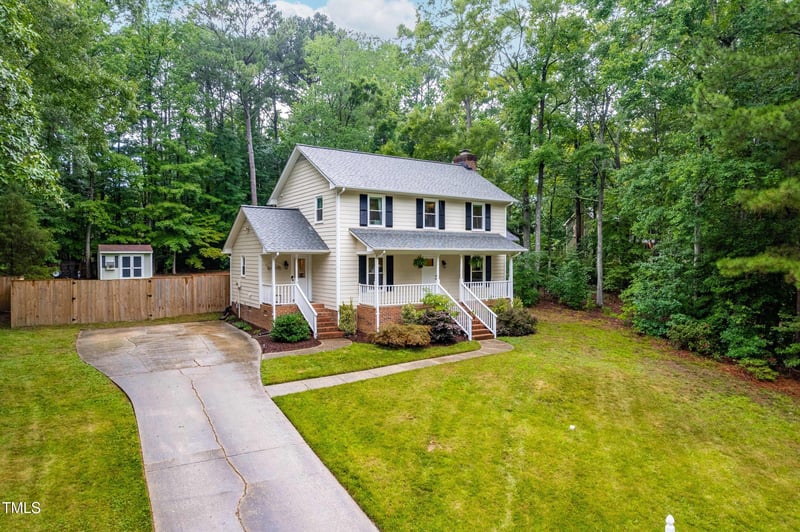 1005 Cherokee Ct, Apex, NC 27502