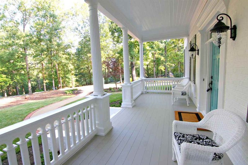 1005 Clingmans Pl, Raleigh, NC 27614