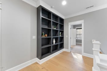 1005 Collins Dr, Raleigh, NC 27609
