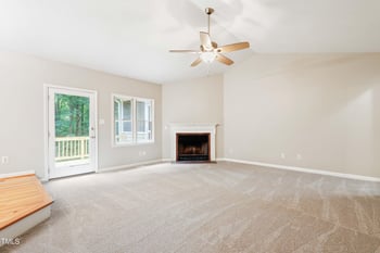 1005 Creek Front Ct, Willow Springs, NC 27592