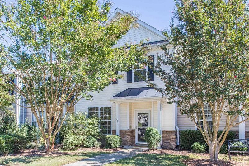 1005 Crimson Dr, Durham, NC 27713