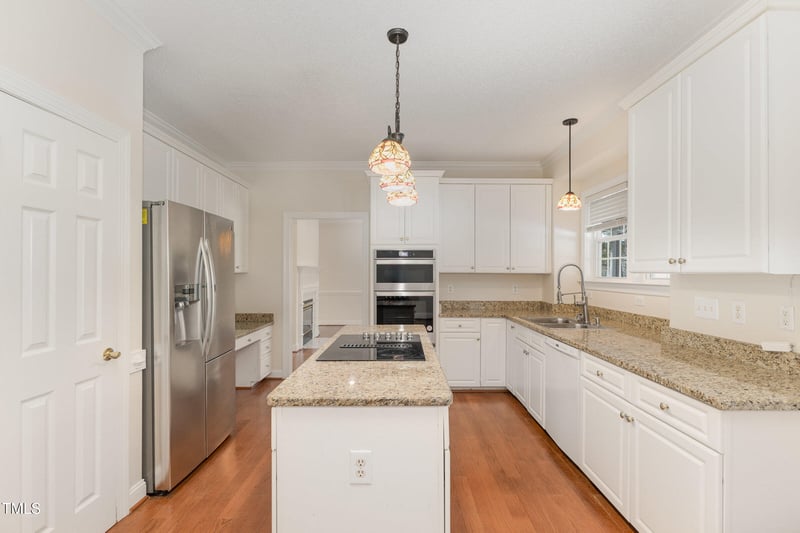 1005 Edenburghs Keep Dr, Knightdale, NC 27545