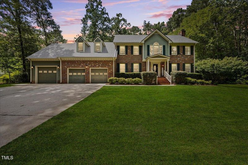 1005 Enderbury Dr, Raleigh, NC 27614