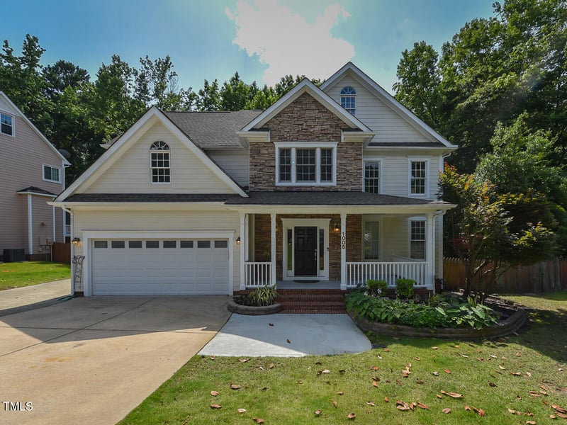 1005 Fairfax Woods Dr, Apex, NC 27502