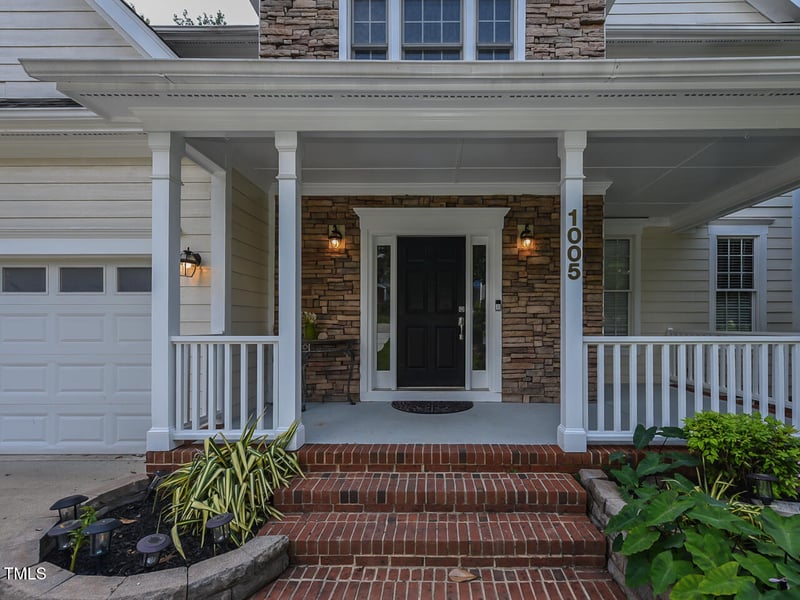 1005 Fairfax Woods Dr, Apex, NC 27502