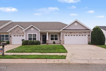 1005 Gold Cir, Mebane, NC 27302