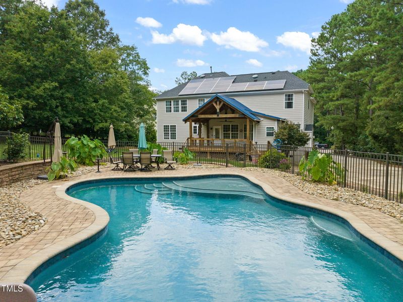 1005 Hidden River Ct, Raleigh, NC 27614