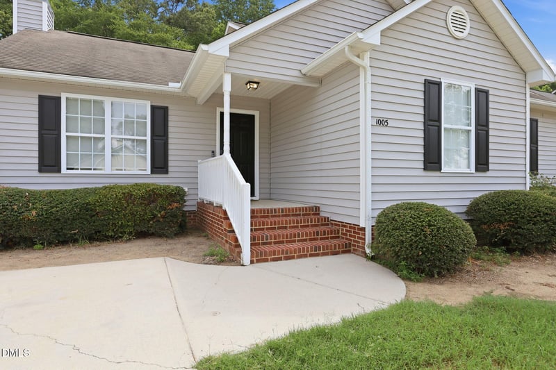 1005 Kavkaz St, Raleigh, NC 27610