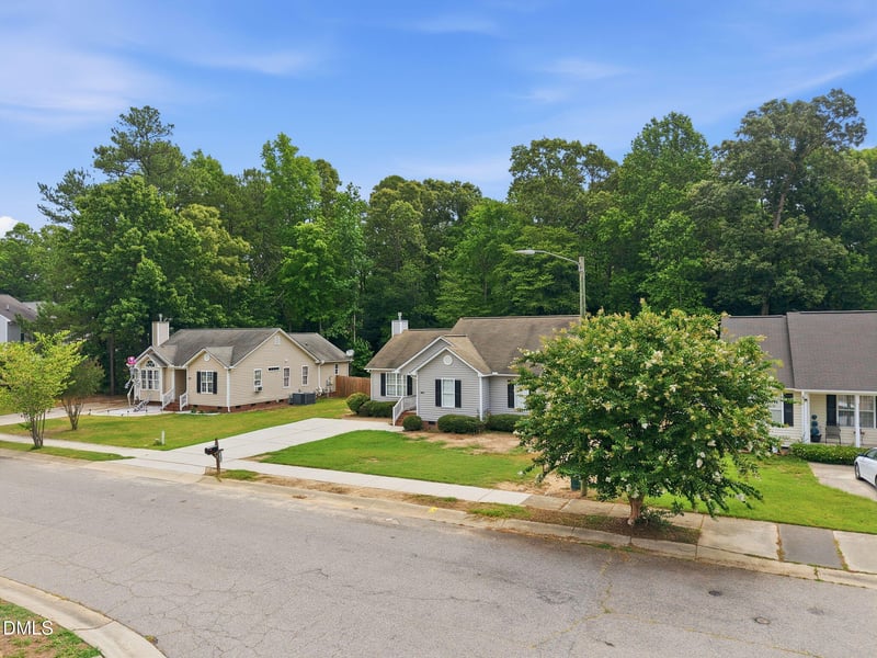 1005 Kavkaz St, Raleigh, NC 27610
