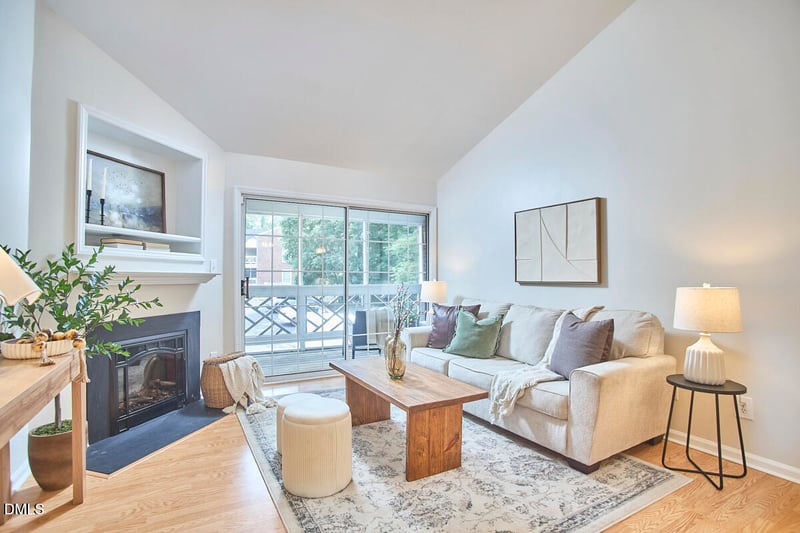 1005 Kingswood Dr #E, Chapel Hill, NC 27517