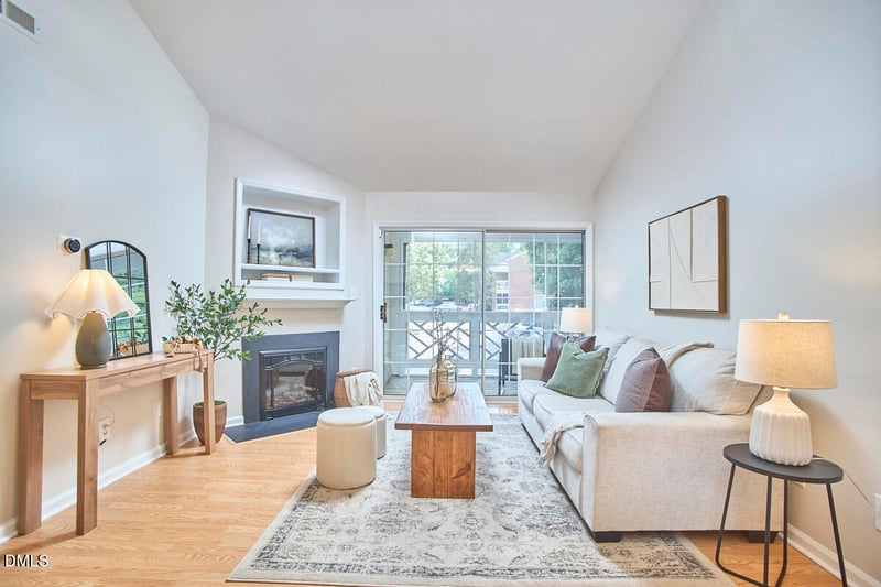 1005 Kingswood Dr #E, Chapel Hill, NC 27517