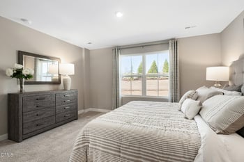 1005 Knickerbocker Ln, Youngsville, NC 27596