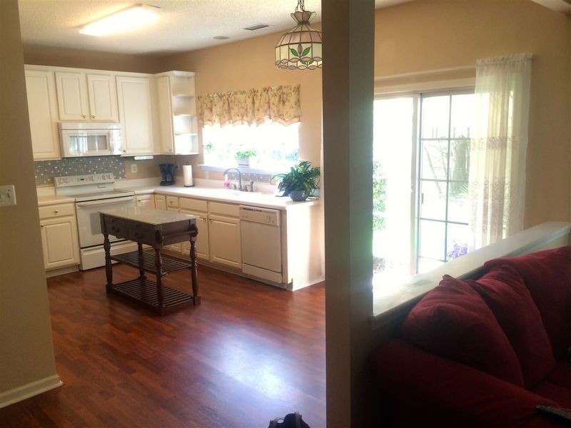 1005 Lake Moraine Pl, Raleigh, NC 27607