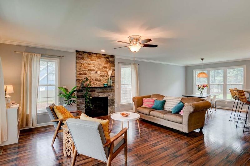 1005 Mountain Laurel Dr, Raleigh, NC 27603