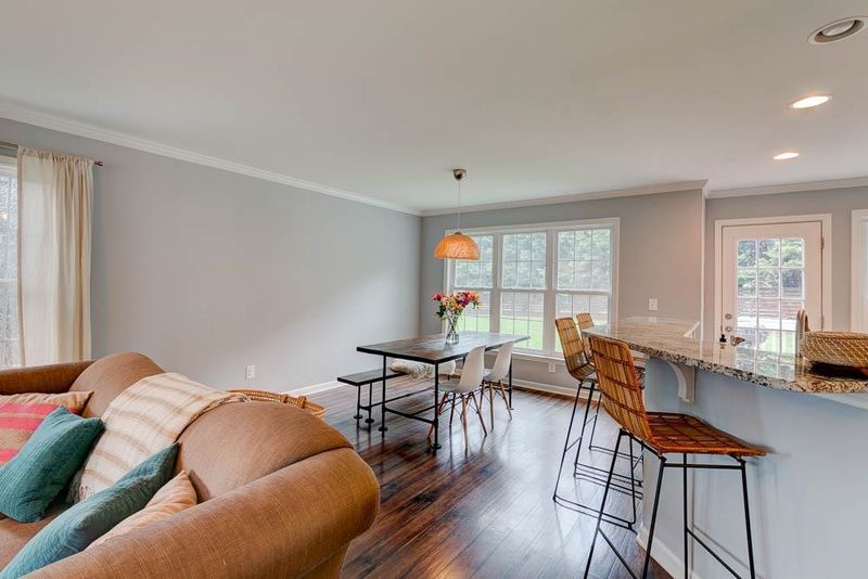 1005 Mountain Laurel Dr, Raleigh, NC 27603