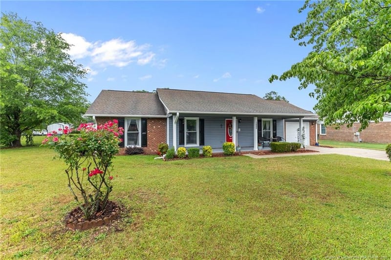1005 Oakstone Dr, Fayetteville, NC 28314