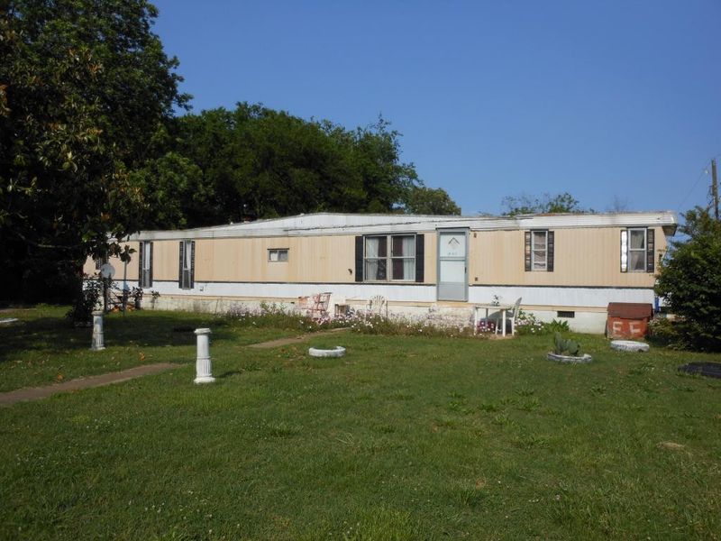 1005 Pomeroy St, Graham, NC 27253