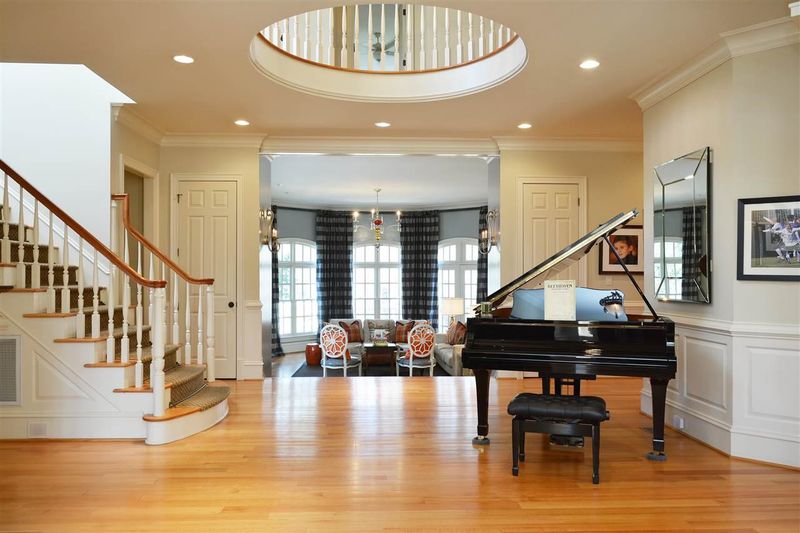 1005 Salcomb Ln, Raleigh, NC 27614
