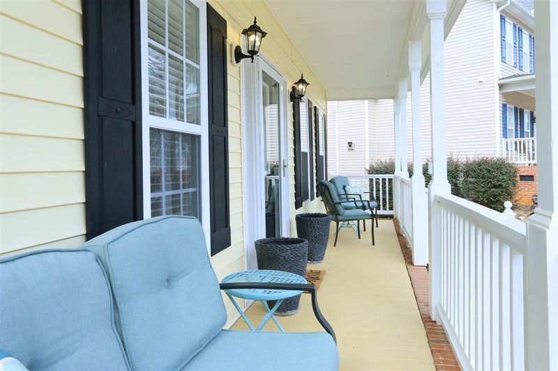 1005 Sandel Ln, Raleigh, NC 27603