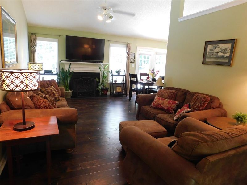 1005 Sawyer Creek Dr, Zebulon, NC 27597