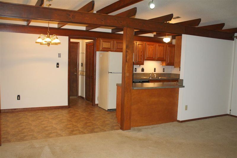 1005 Suterland Rd, Cary, NC 27511