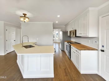 1005 Tyler Farms Dr, Raleigh, NC 27603