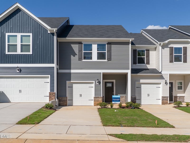 1005 Winding Spring Dr, Mebane, NC 27302