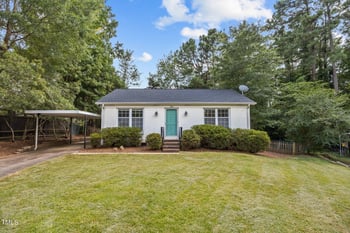 1005 Woodhill Ct, Raleigh, NC 27615