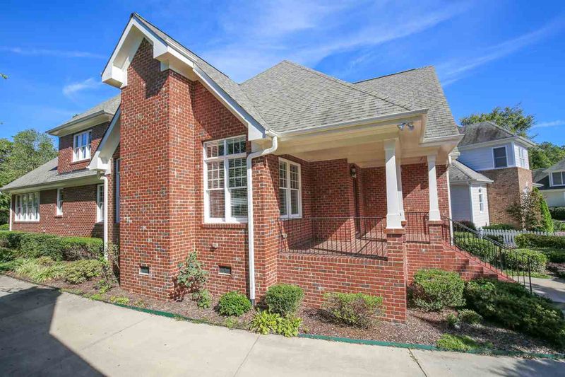 10056 Bost, Chapel Hill, NC 27517
