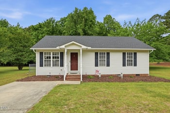 1006 6th St, Lillington, NC 27546