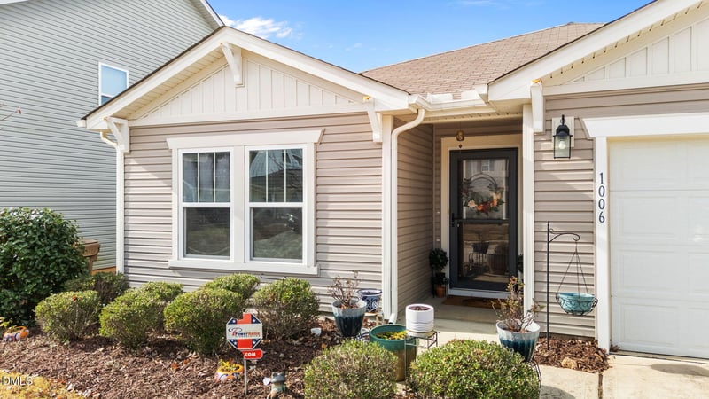 1006 Avondale Dr, Clayton, NC 27520