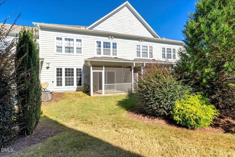 1006 Bartlett Cir, Hillsborough, NC 27278