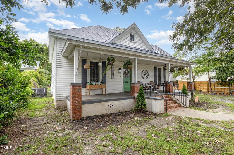 1006 Broad St, Dunn, NC 28334
