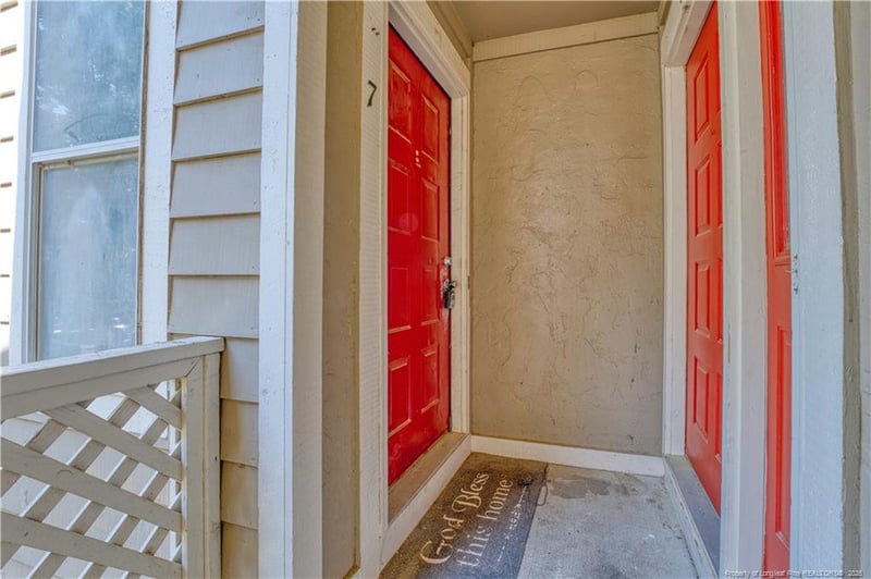 1006 Brookhollow Dr #7, Fayetteville, NC 28314