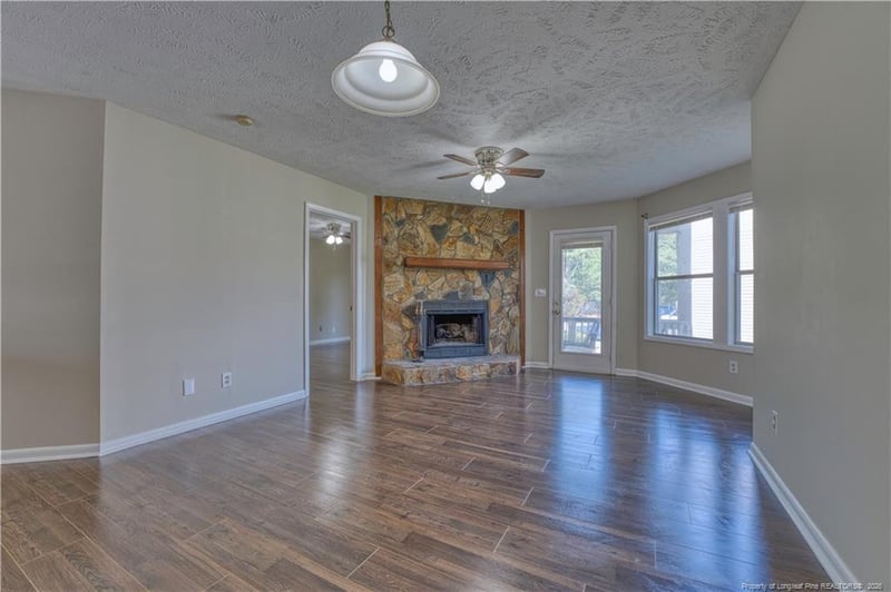 1006 Brookhollow Dr #7, Fayetteville, NC 28314