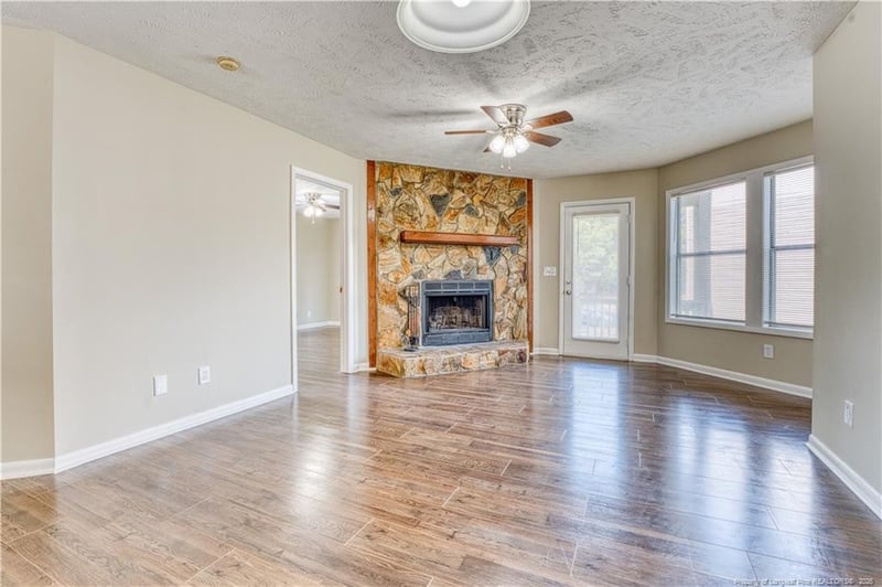 1006 Brookhollow Dr #7, Fayetteville, NC 28314
