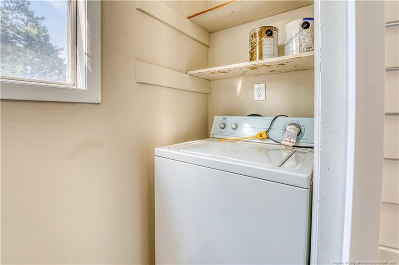 1006 Brookhollow Dr #7, Fayetteville, NC 28314